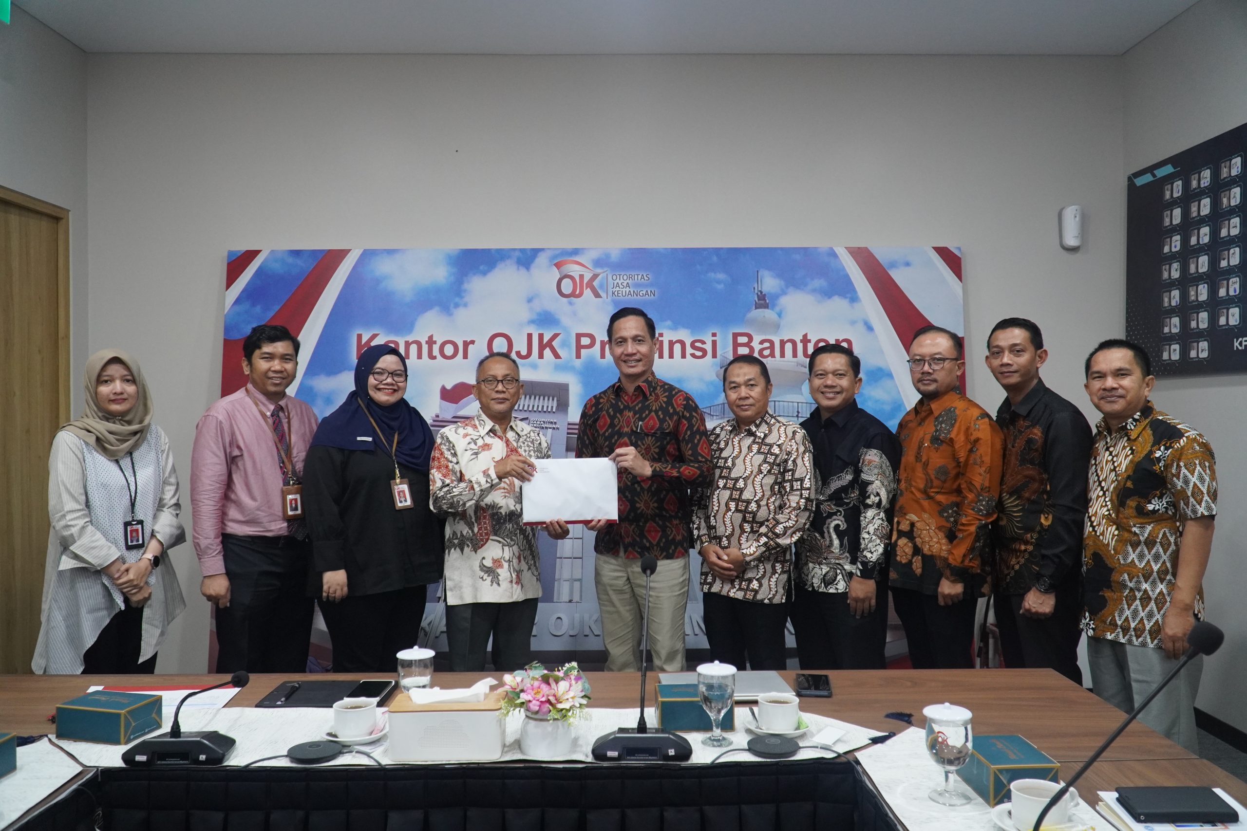 OJK Restui Langkah BPR Pusaka Dana Jadi Induk Merger Delapan BPR