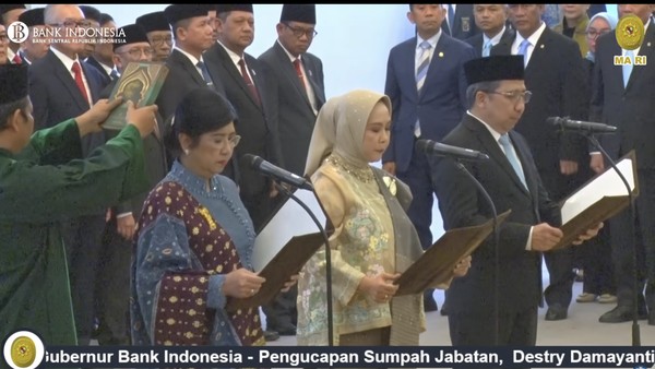 Gubernur BI Wanita Pertama, Destry Damayanti Resmi Dilantik MA Periode 2026-2031