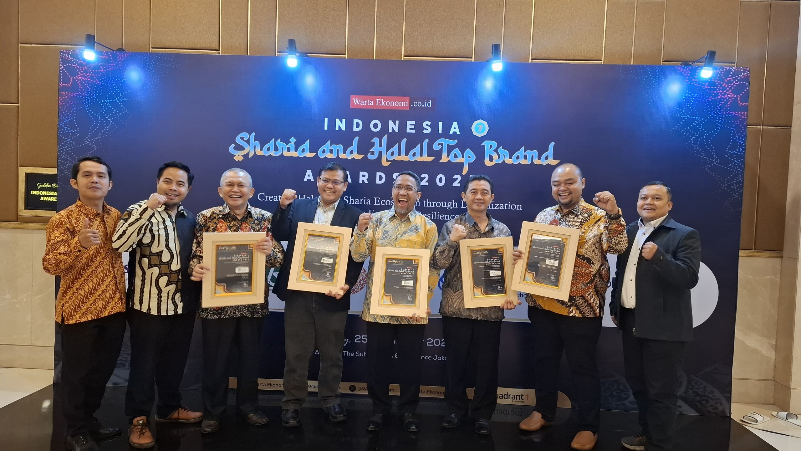HIMBARSI Apresiasi Kegiatan Indonesia Sharia and Halal Top Brand AWARDS 2025