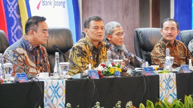 Gubernur Ahmad Luthfi Dorong Bank Jateng Tingkatkan Kinerja untuk Dongkrak PAD