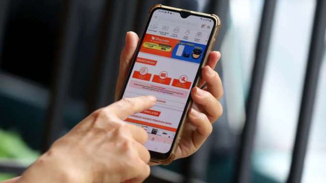 OJK sebut Penyaluran Kredit Paylater Tumbuh Pesat 32,18 Persen (YoY)