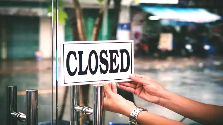 Transaksi Digital Tumbuh Pesat, Dalam Setahun Ribuan Kantor Bank Tutup