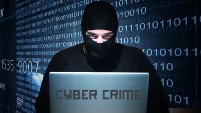 OJK Ingatkan Masyarakat Waspada Modus Penipuan Keuangan AI, Khususnya lewat Media Digital