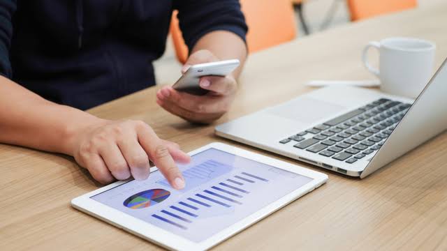 OJK Soroti Tingkat Literasi Digital Gen Z Indonesia Terendah di ASEAN