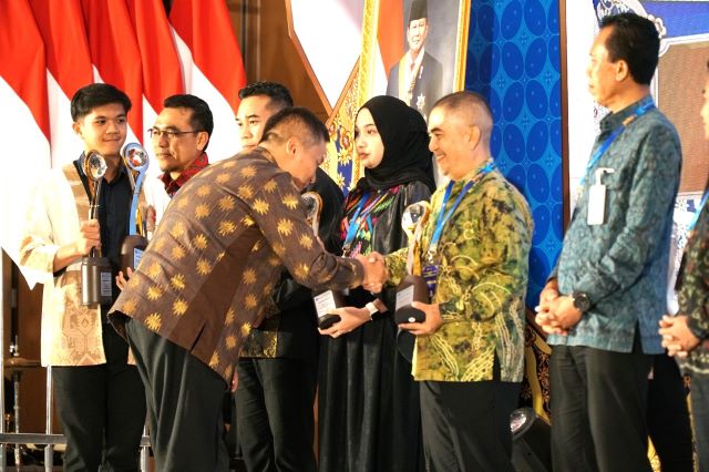 BI NTB Nobatkan Bank NTB Syariah sebagai Pionir Digitalisasi QRIS Terbaik