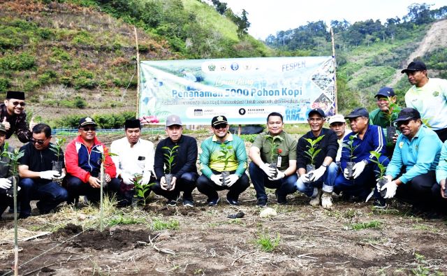 Gandeng BI, Kemenag Aceh Tengah Luncurkan Gerakan Wakaf 5.000 Pohon Kopi