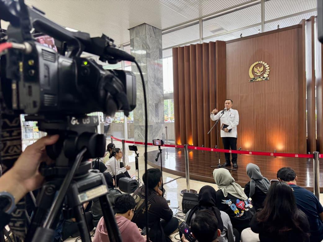 Prabowo Perintahkan Penanganan Karhutla Dimaksimalkan, OMC dan Water Bombing Disiapkan