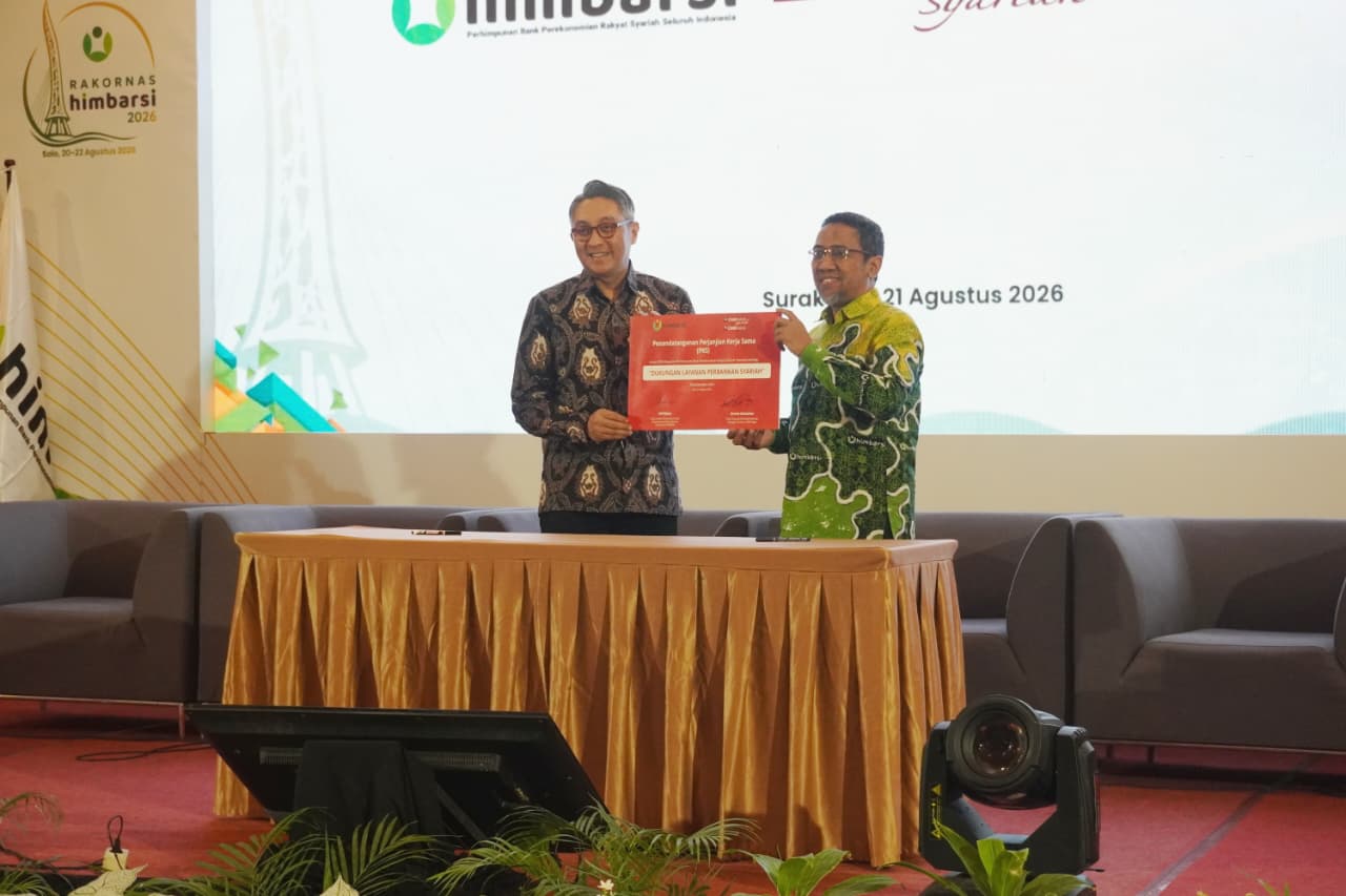 Foto : Ketua Umum HIMBARSI Alfi Wijaya (Kanan)